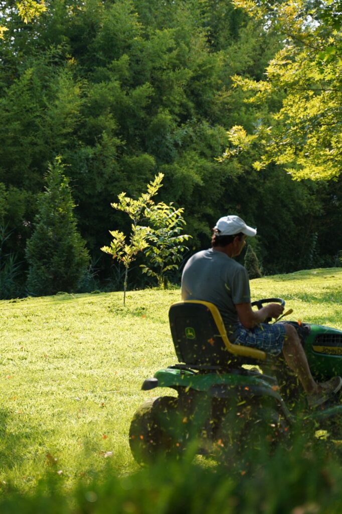 Hausmeister Hansemann - Aachen - Hausmeisterservice - Gartenpflege - Kleinreparaturen -